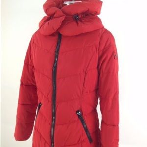 Calvin Klein red puffer. Coat with crow neck